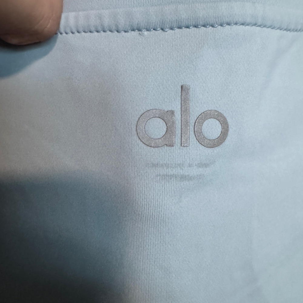 Alo Yoga Muscle Shirt Mens Large Blue Sleeveless Performance Gym Tee Tank Train - Picture 4 of 7
